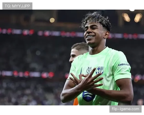 姆巴佩荣膺最佳新秀奖，状态回暖引广泛关注